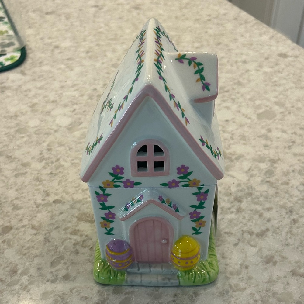 “New” Charming Ceramic Light up House with Easter eggs & Floral Accents